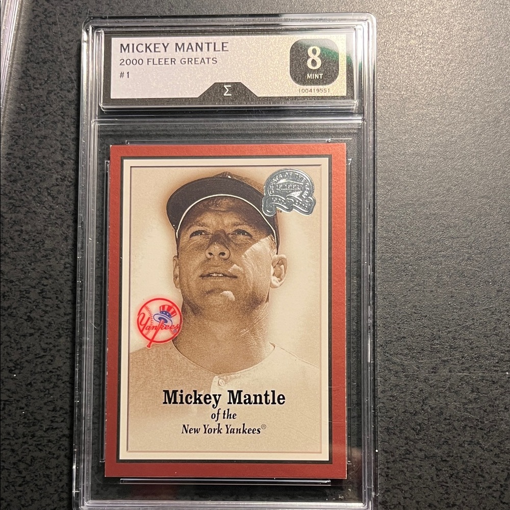 Mickey Mantle 2000 Fleer Greats Card- Graded 8
